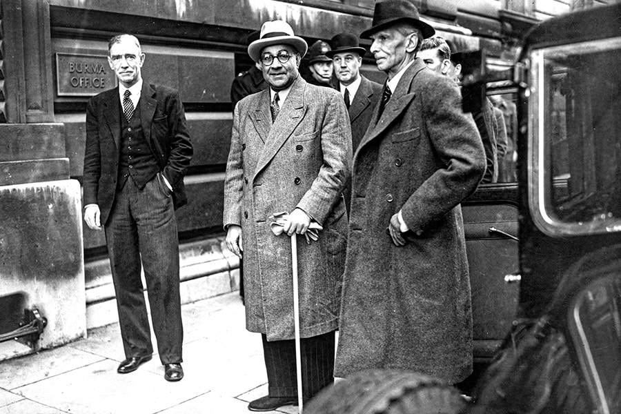 Pakistani leaders Liaquat Ali Khan and Muhammad Ali Jinnah visiting the India Office in London in December 1946. Image: Keystone/Getty Images