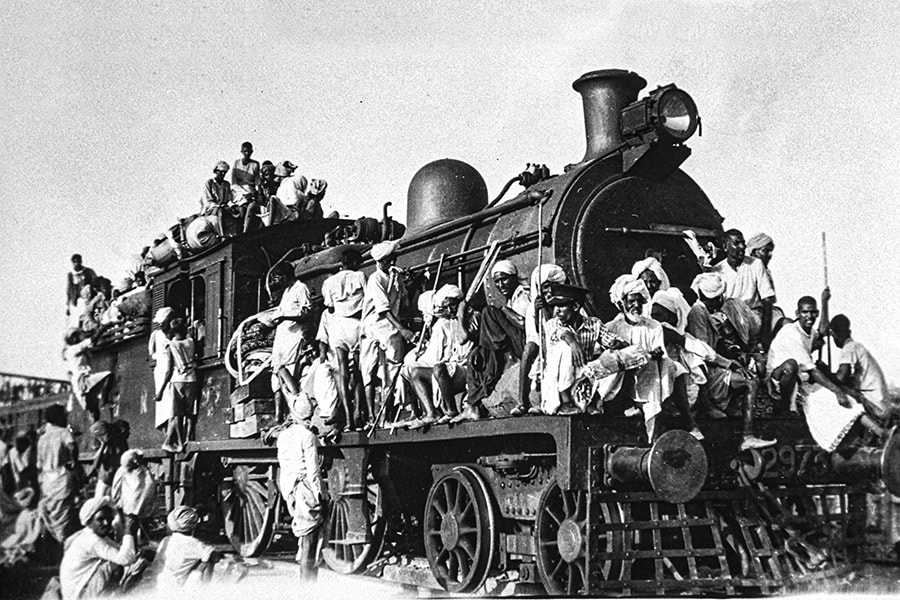 Muslim refugees board a train to Pakistan upon the Partition of India, one of the greatest mass migrations in modern history, on August 14, 1947. Image: Daily Herald Archive/NS&MM/SSPL via Getty Images