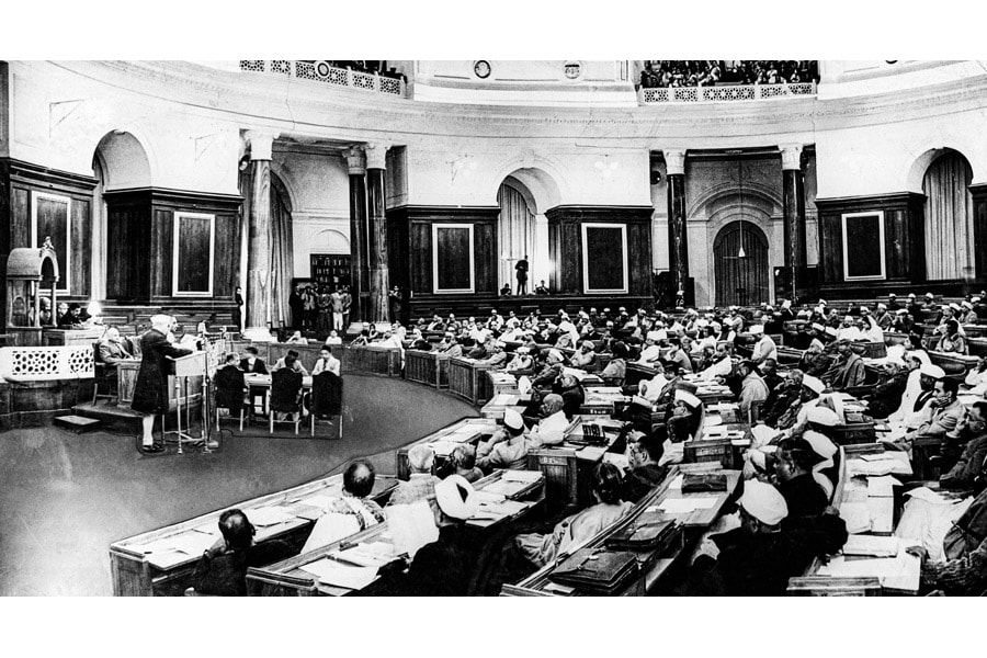 
At the Constituent Assembly in New Delhi, Pandit Nehru moves the resolution for an independent Sovereign Republic on January 22, 1947. Image: Hulton-Deutsch Collection/Corbis/Getty Images