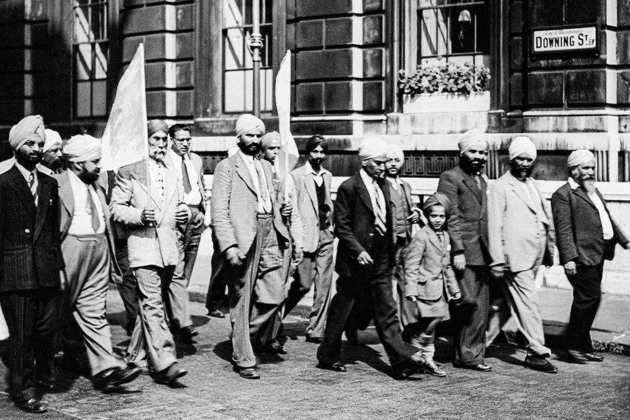 A delegation of Sikhs leaves Downing Street, London, after presenting a petition calling for the whole of the Punjab region to be included in the state of India on August 8, 1947. Image: Central Press/Getty Images