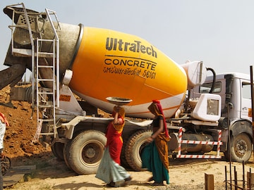 Ultratech signs on Kesoram Cement's dotted line