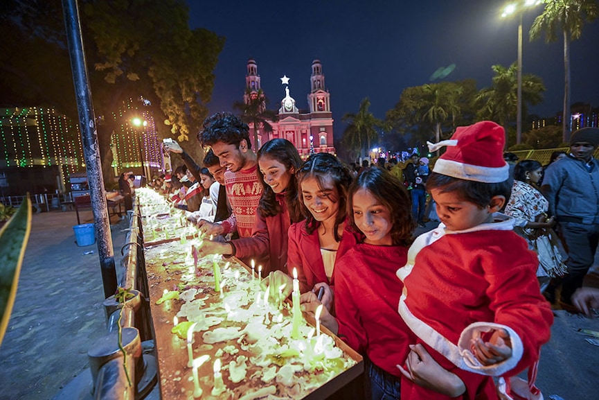 Photo of the day: Welcoming baby Jesus