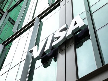 Visa to enable conversion of digital assets into traditional currencies