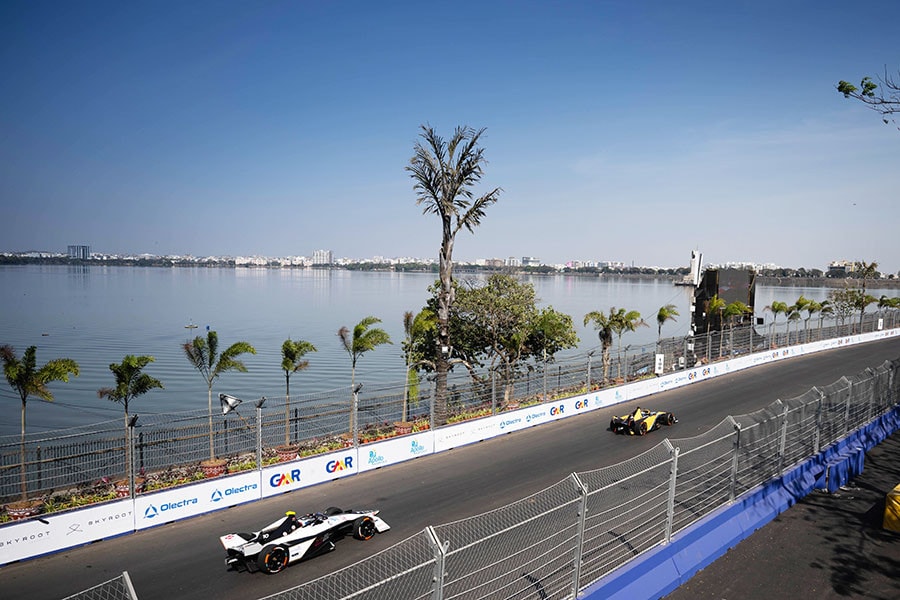 Formula E World Championship: A new way of watching motorsports live