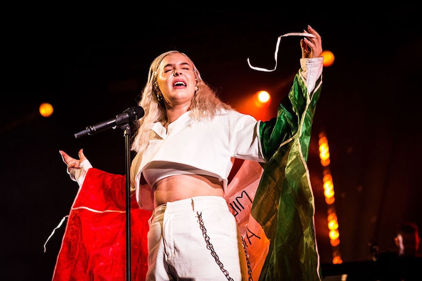 Performing live for my fans is like therapy for me: Anne-Marie