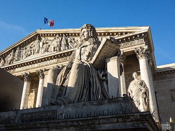 Crypto companies in France to mandatorily seek authorization by 2024