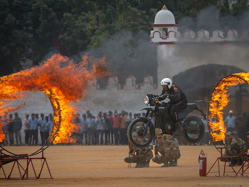 Photo of the day: Ready for showdown