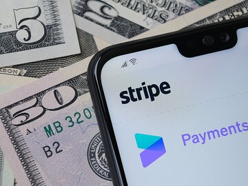 Stripe considers going public, unlikely to go for a traditional IPO