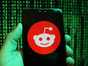 Reddit launches fourth generation of NFT collectible avatars