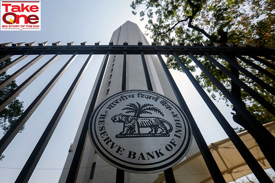 Holding the rate unchanged should not be interpreted as the interest rate cycle having peaked: RBI