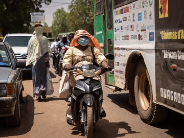 In Burkina, motorbikes bring treasured independence for women
