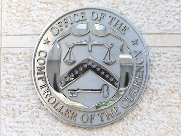 Acting head of US OCC advocates for consolidated global supervision of crypto industry
