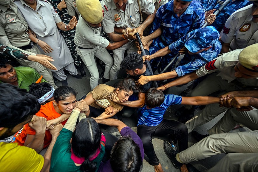 Photo of the day: Demolishing democracy