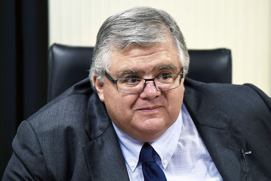 BIS general manager Agustín Carstens asks central banks to lead CBDC innovation