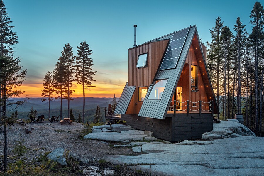 Secluded Chalet in the Woods in Lac-Beauport, Canada. Image credit: Airbnb