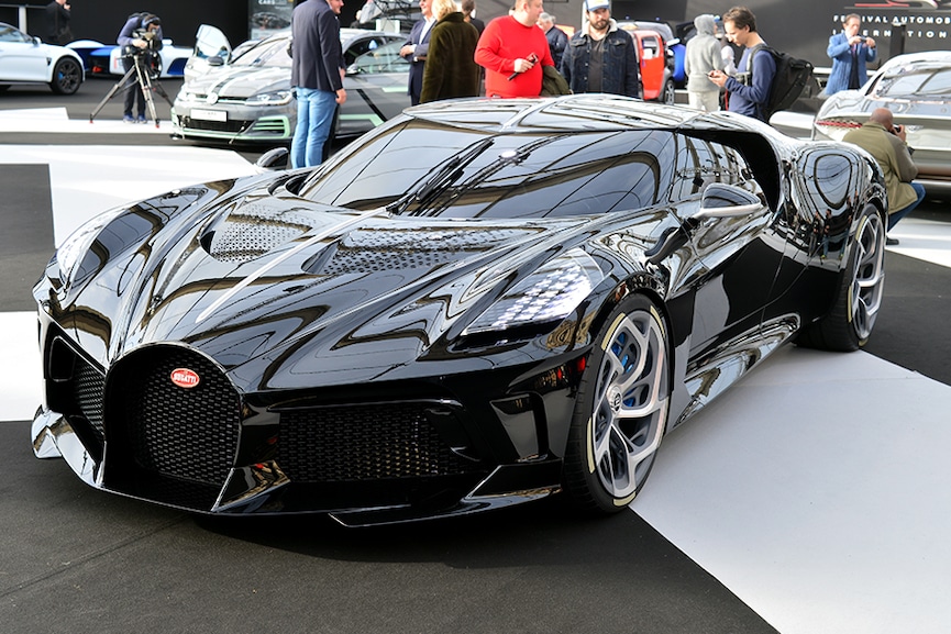 Bugatti La Voiture Noire; Image: Photo by Daniel Pier/NurPhoto via Getty Images 