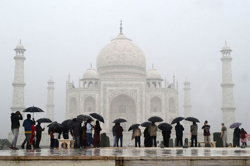 Photo of the day: Romance of Taj