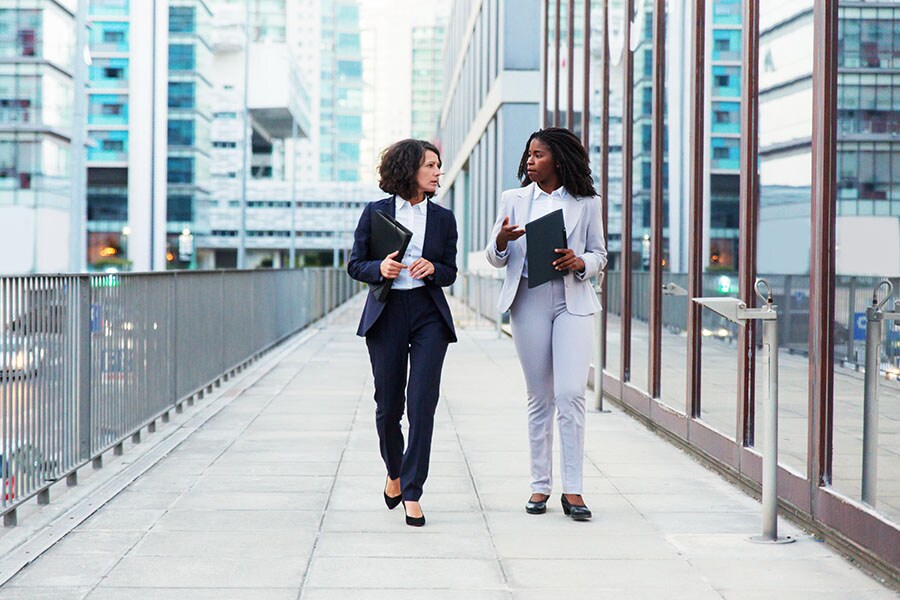 Talking a walk could be a step toward better negotiation