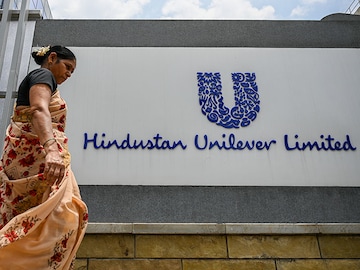 Morning buzz: Unilever to cut soap prices in India, credit bureaus to inform consumers of changes, and more