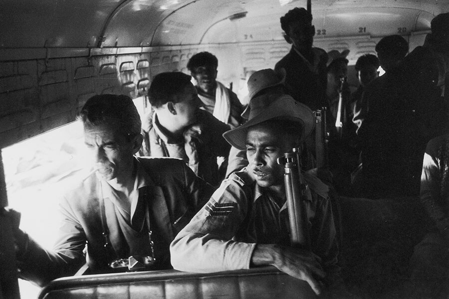 Soldiers of the Assam Rifles arrive by train at Tezpur in India, during border clashes with China, circa November 1962. Image: Terry Fincher/Express/Getty Images