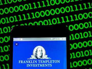 Franklin Templeton Joins Spot Bitcoin ETF Race Amidst Regulatory Uncertainty