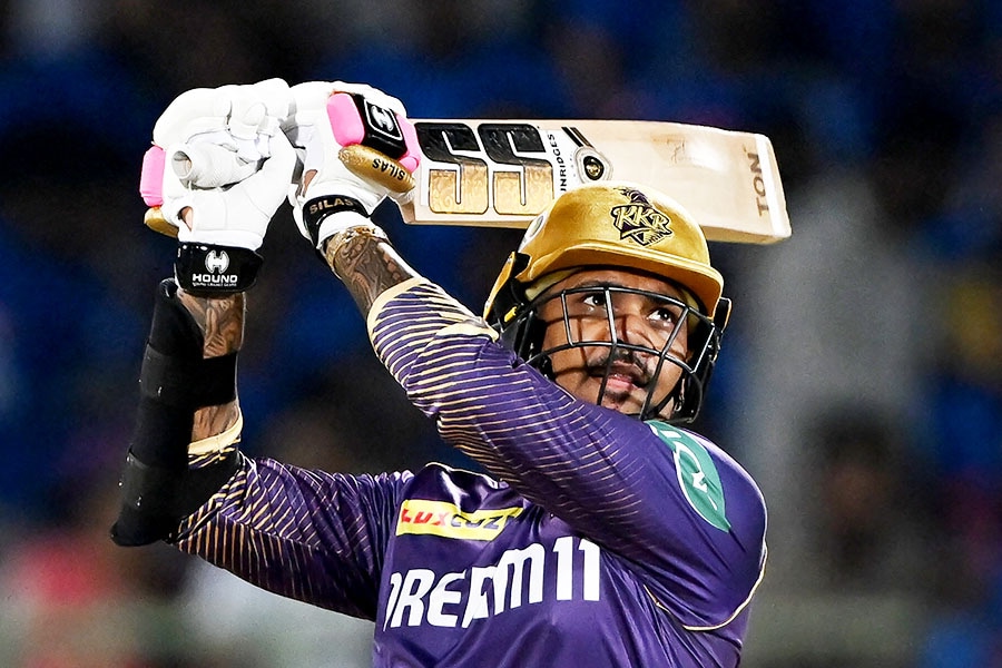 Photo of the day: Sunil Narine: Unstoppable