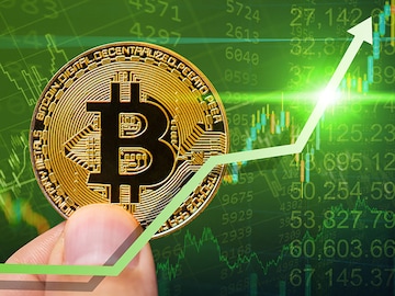 Potential bullish trend as Bitcoin's 200-day average nears a much anticipated high