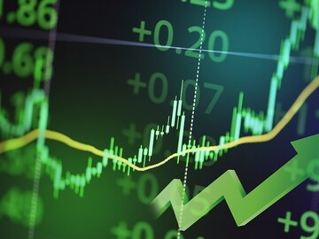 Morning Buzz: India likely to get first $1 trillion market cap firm by 2032, Udaan valuation falls to $1.8 billion and more