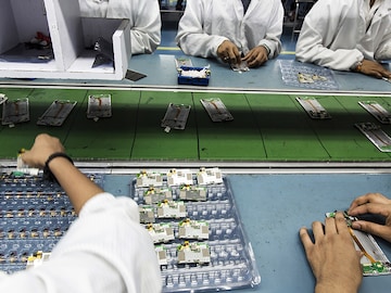 Import duty for mobile components slashed to 10 percent