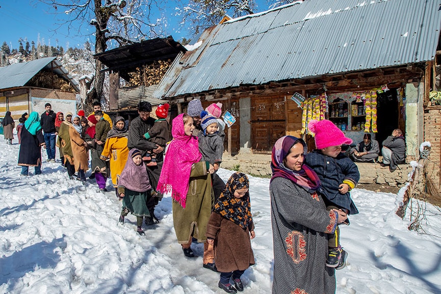 Photo of the day: Queue for life