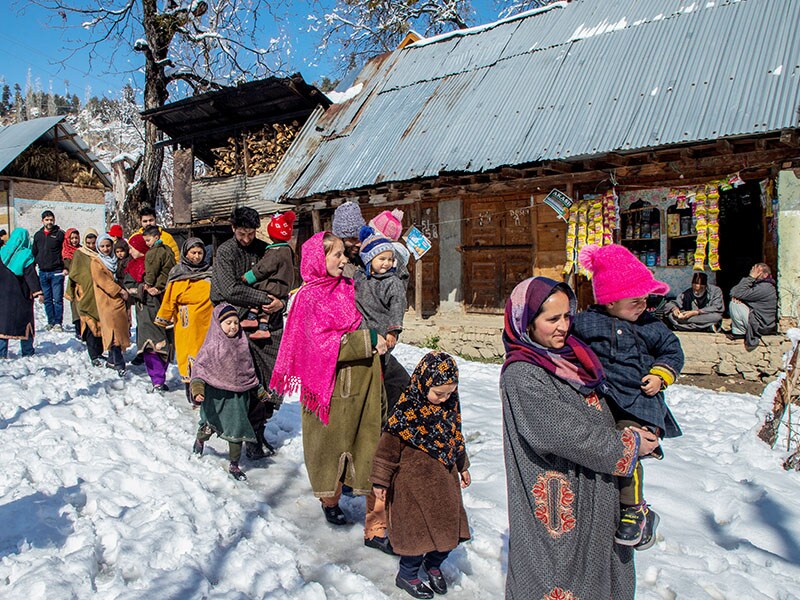 Photo of the day: Queue for life