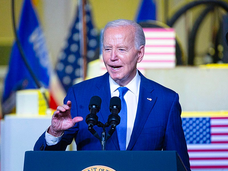 Biden vows to veto congressional effort to overturn SEC crypto accounting rule
