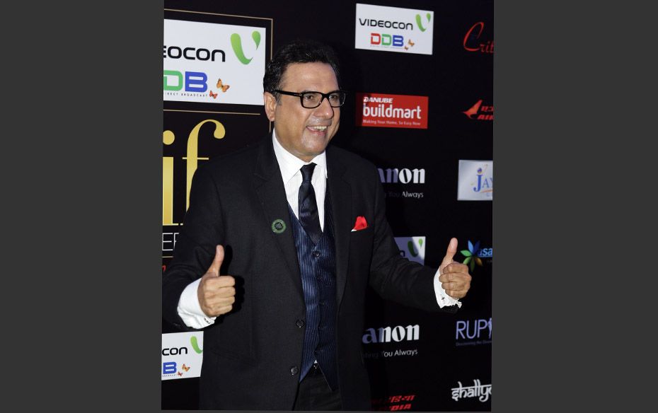 Bollywood actor Boman Irani gestures as he arrives on the green carpet for the International Indian 