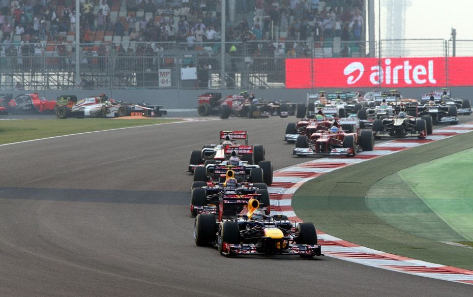 Red Bull's SEbastian Vettel started at the pole position and remained at the head of the pack ti