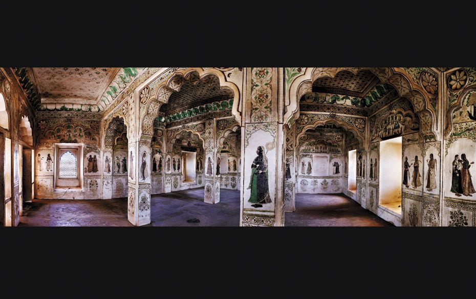 Women’s Quarters, Nagaur Fort, Rajasthan: The plastered surfaces of this room are painted with