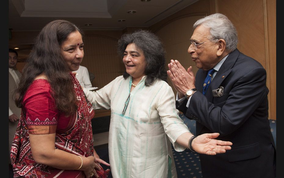 PRS 'Biki' Oberoi, chairman of The Oberoi Group, with Axis Bank MD & CEO Shikha Sharma (