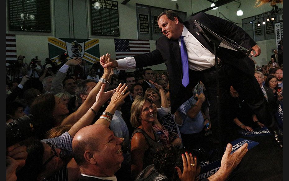 Republican US presidential candidate and New Jersey governor Chris Christie meets supporters after f