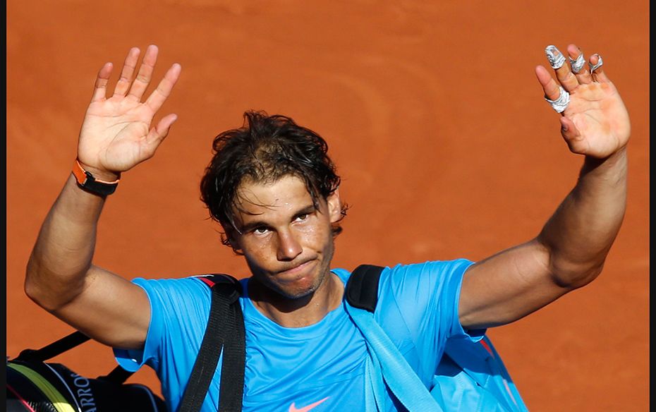 Spain’s Rafael Nadal acknowledges the crowd after losing to Serbia’s Novak Djokovic in t