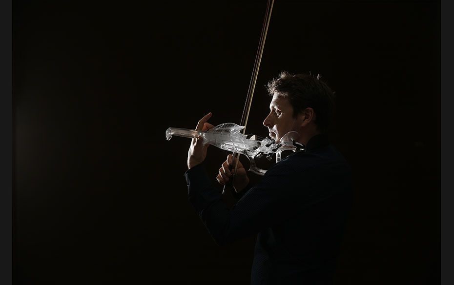 French engineer and professional violinist Laurent Bernadac plays the "3Dvarius", a 3D pri