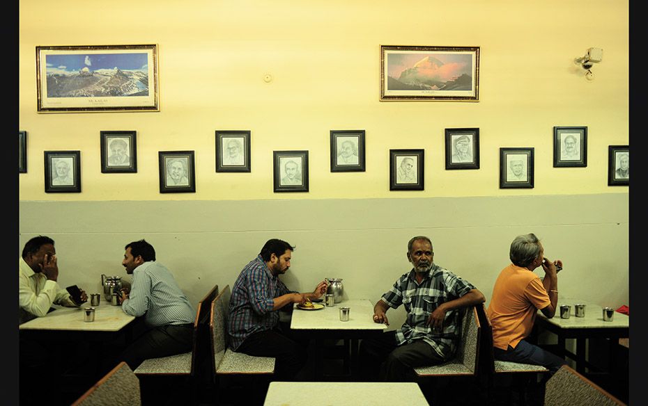 Started in the 1960s in Basavangudi, the walls of Vidyarthi Bhavan are decorated with images of Kann