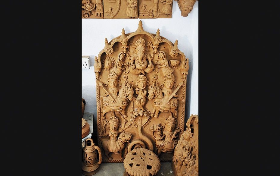 Molela terracotta, RajasthanMolela village in the Rajsamand district of Rajasthan has gained the  di