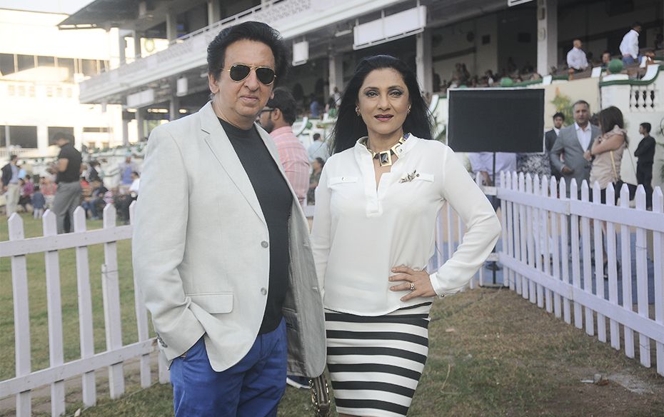 Kailash and Aarti Surendranath pose for the shutterbugs                        