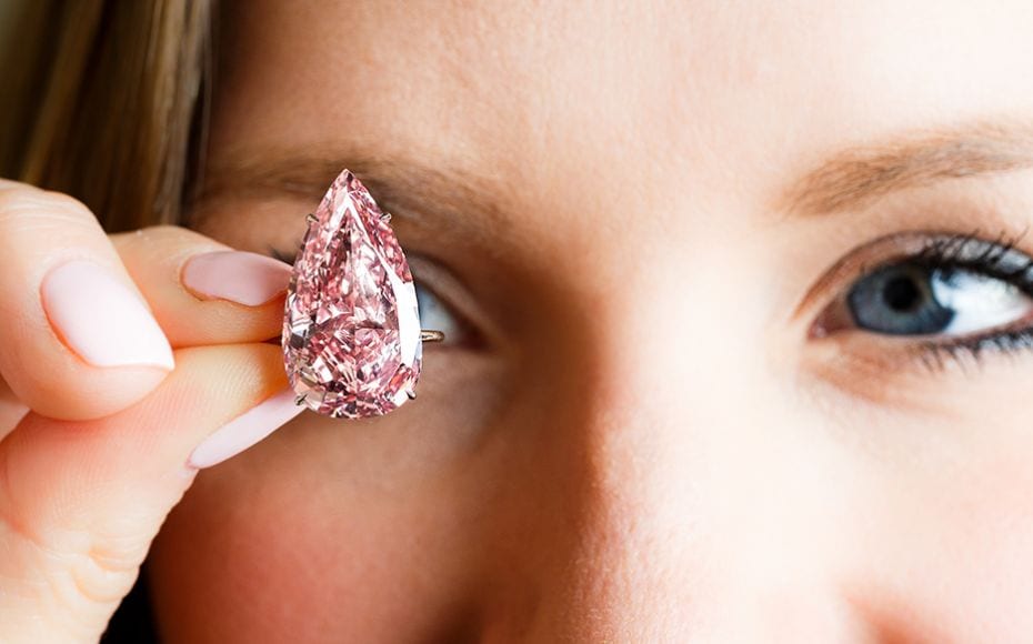 In addition to receiving the highest possible colour grading for a pink diamond from the Gemological