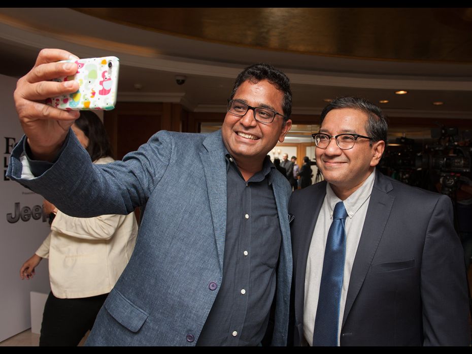 Paytm's Vijay Shekhar Sharma (winner of Outstanding Startup for the Year Award) with Sourav Maju