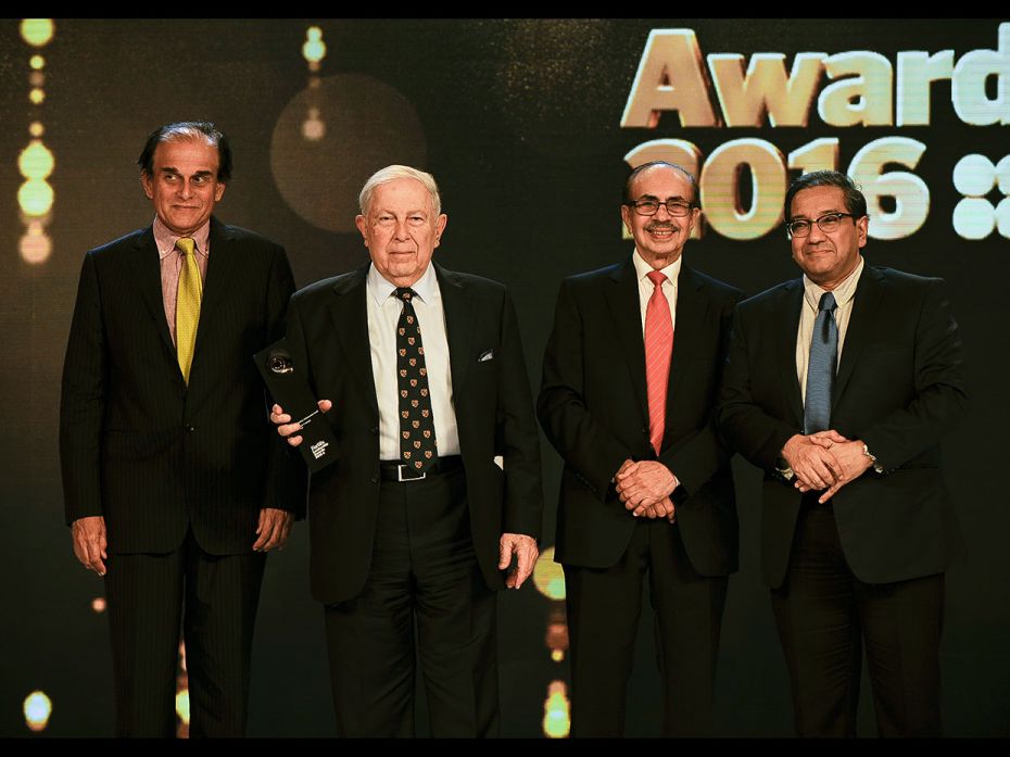 YK Hamied was conferred with the Lifetime Achievement Award                         