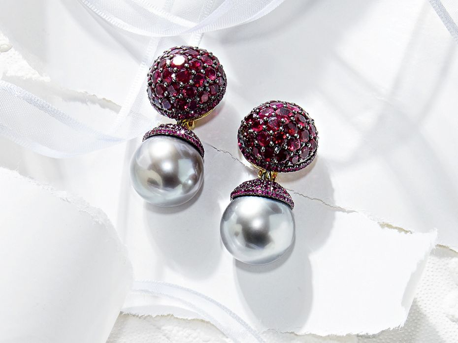 Pavé Dome ruby earrings set in blackened 18k gold and detachable drops with Tahitian cultured