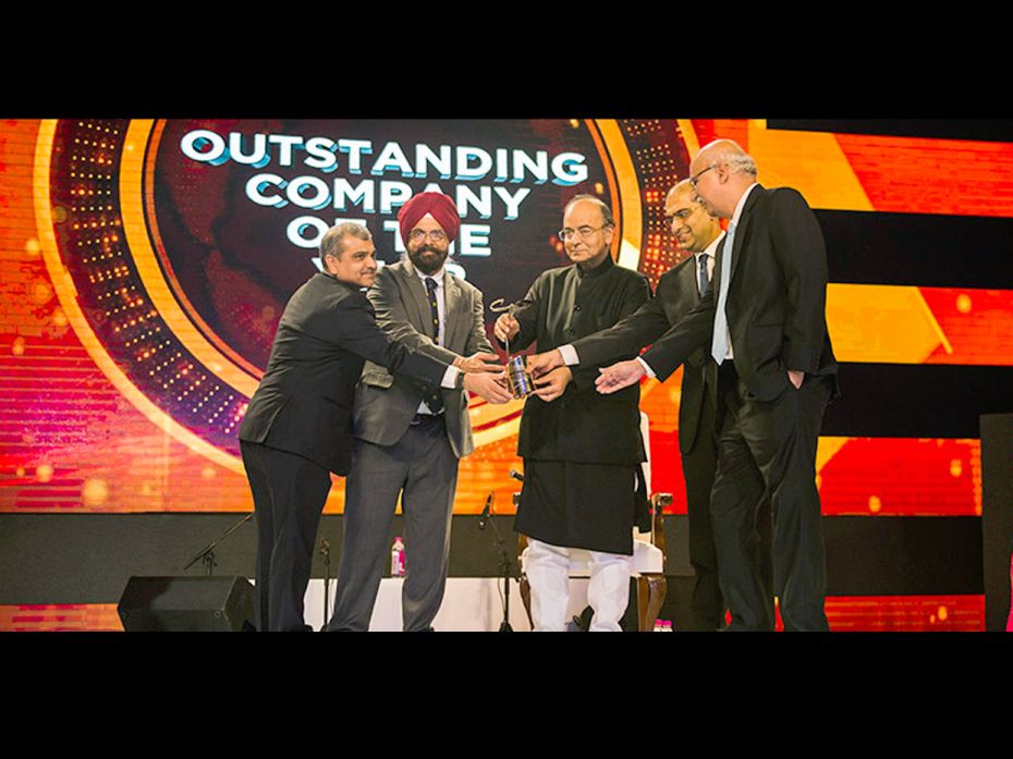 Outstanding Company of the Year categoryCEO and MD of Asian Paints, KBS Anand, receives the award   