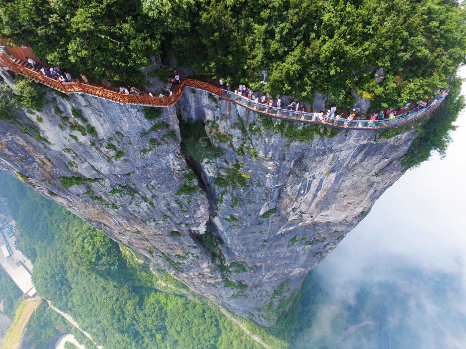 5. Walking on airCoiling Dragon Cliff 6.Skywalk, Hunan, ChinaIf you’re scared of heights then 