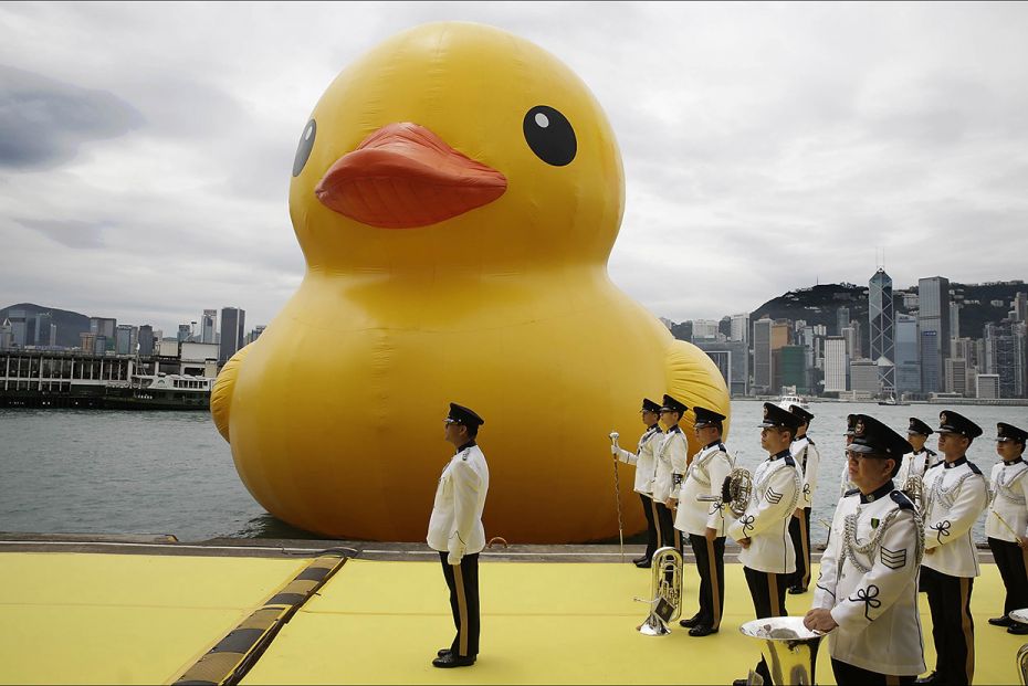 Dutch conceptual artist, Florentijn Hofman's playful floating duck sculpture called 'Spreadi