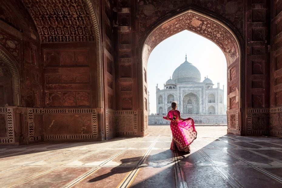 Taj Mahal, Agra, IndiaThis ‘monument of love’ in white marble, was constructed in 17th c